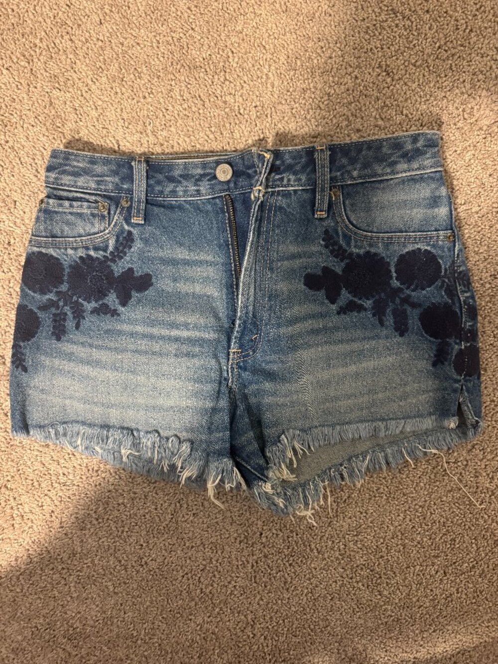 Abercrombie & Fitch Annie High Rise Short Size 27 / 4